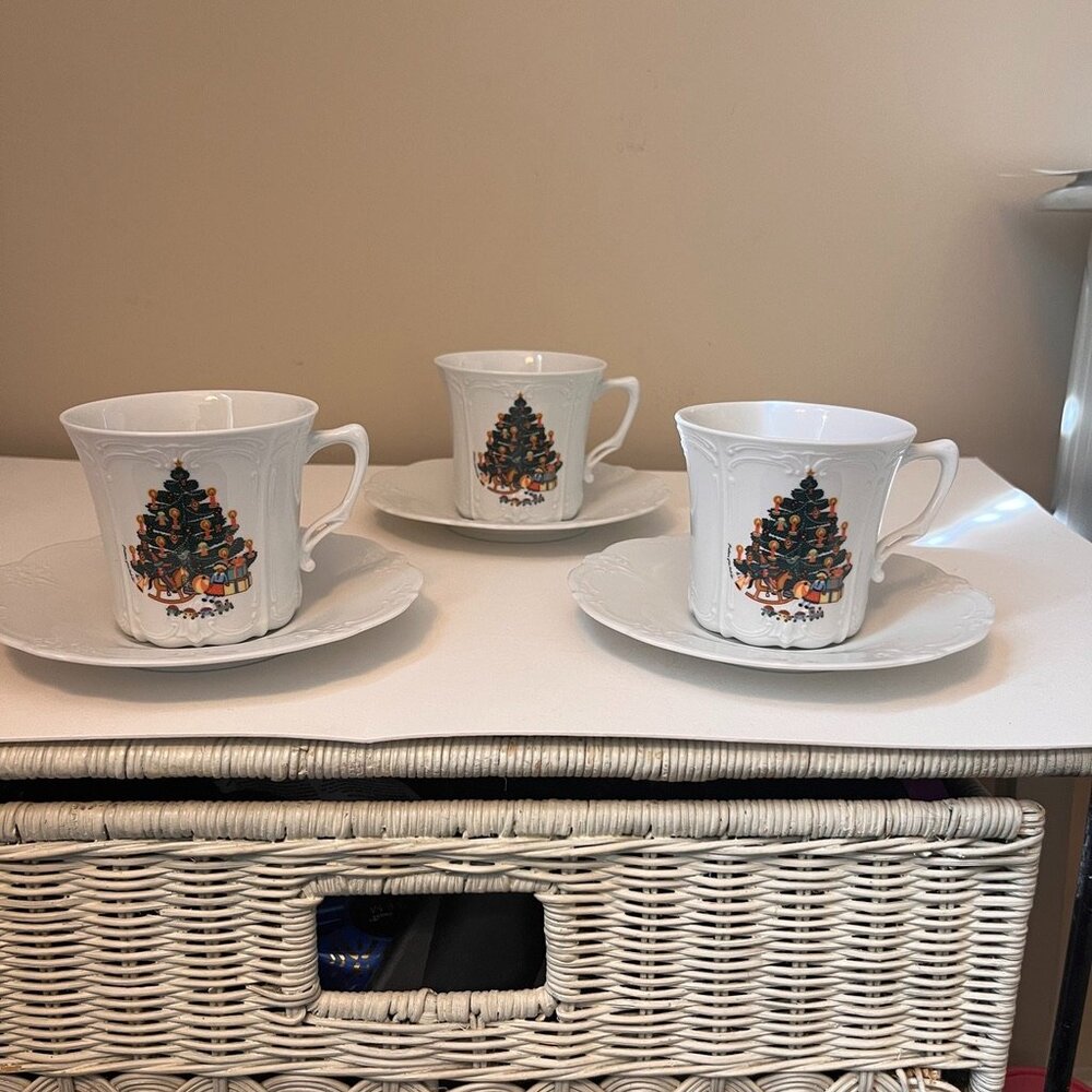 3 Christmas Tree Tirschenreuth Baronesse Teacups with Saucers Demitasse Germany
